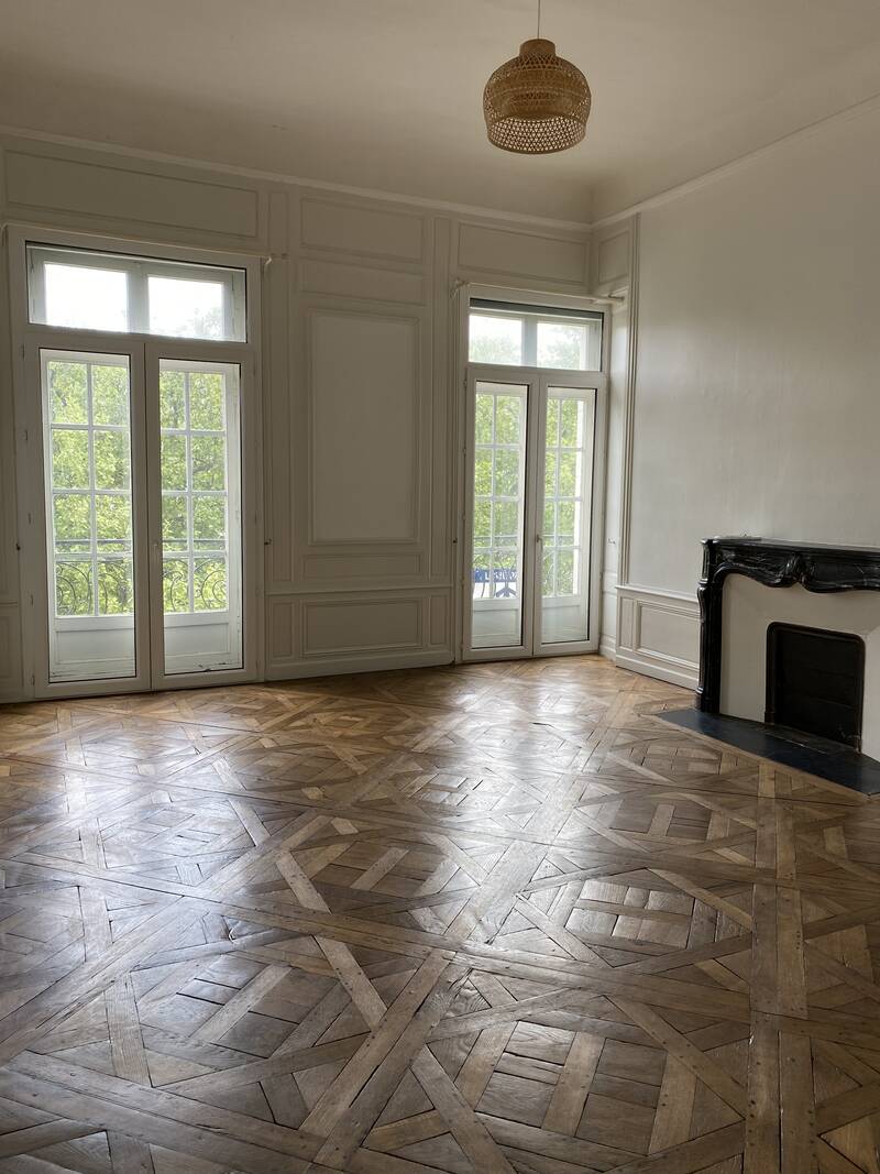 Nantes (44000)