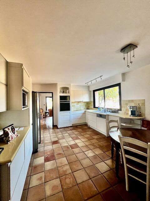 Sanary-Sur-Mer (83110)