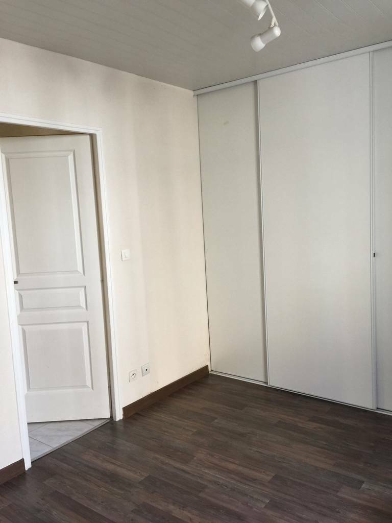 Melun (77000)