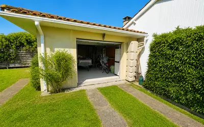 Arès (33740)