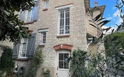 Fontainebleau (77300)
