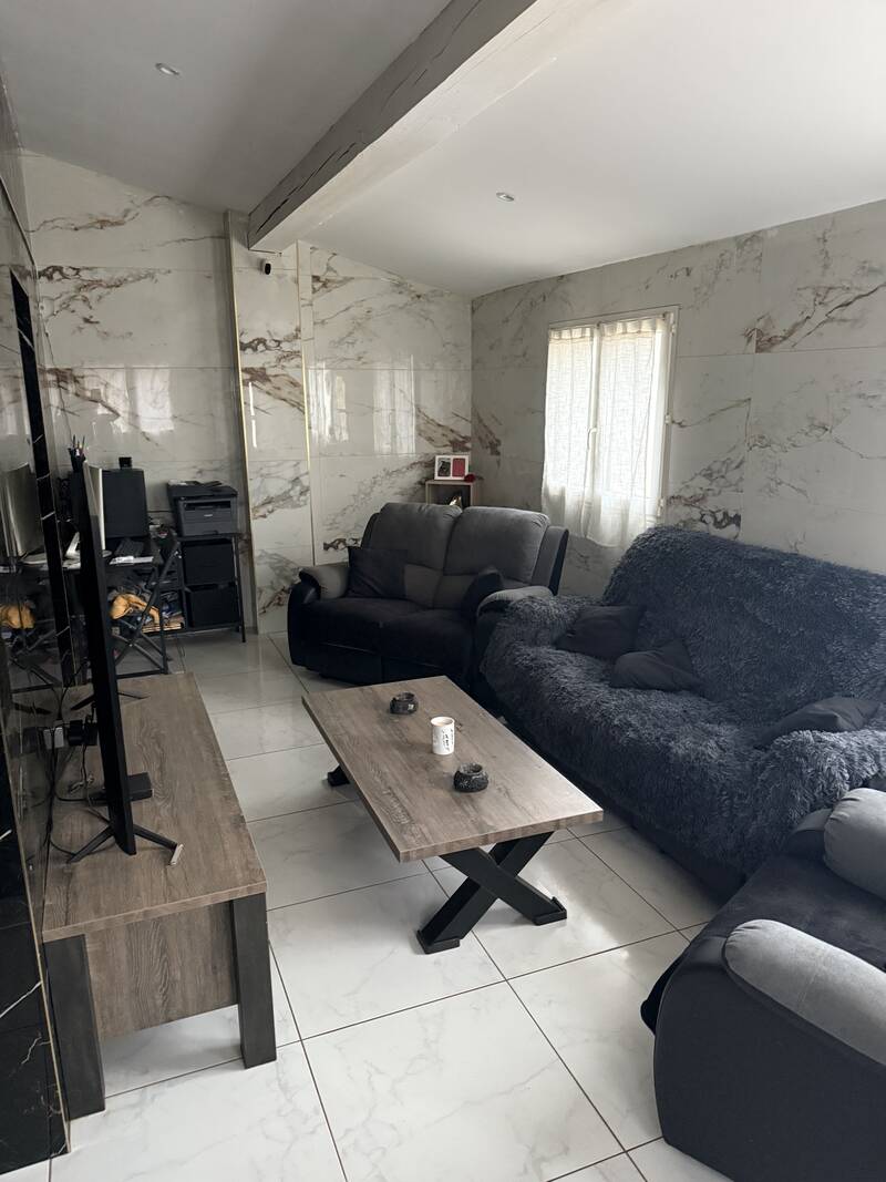 Ceyras (34800)