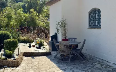 Fréjus (83600)