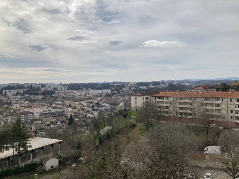 Oullins (69600)