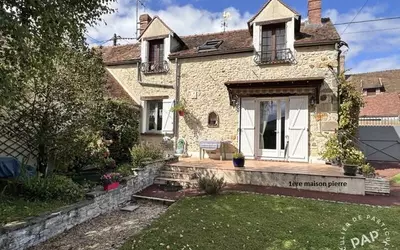 - Un Lot De 2 Maisons