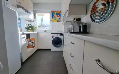 Appartement 3 pièces 81 m² · à Neuilly-sur-Seine · 80,7 m² · 760 000 €