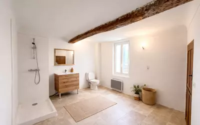Apt (84400)