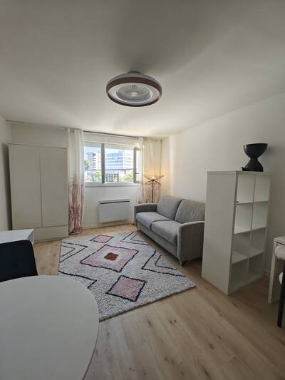 Location appartement studio Bordeaux (33)