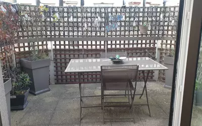 + Terrasse 8 M²