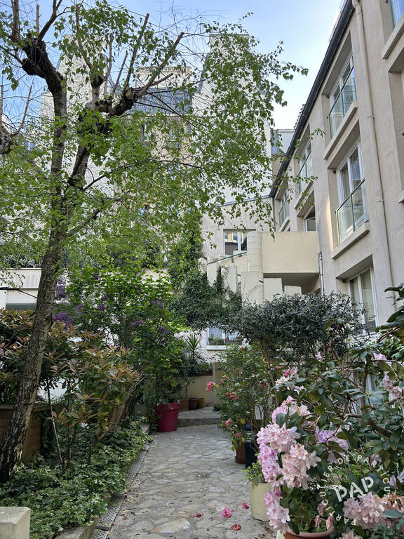 Appartement a louer paris-11e-arrondissement - 2 pièce(s) - 81 m2 - Surfyn