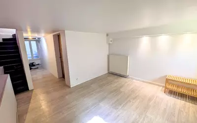 Colombes (92700), À 2 Min À Pied Du Tramway,