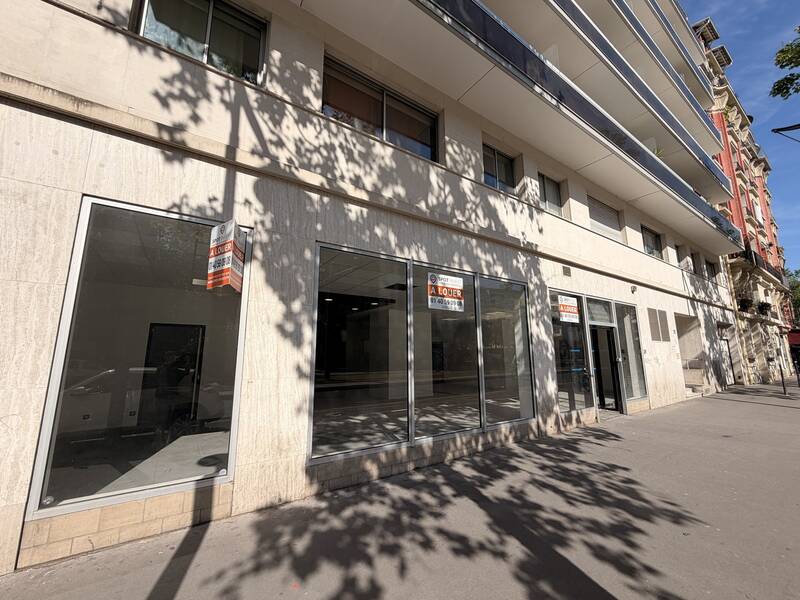 Local commercial Paris 20E (75020) - 472&nbsp;m² - 10.000&nbsp;&euro;