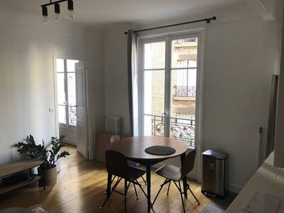 Location appartement 2 pièces Paris 18e