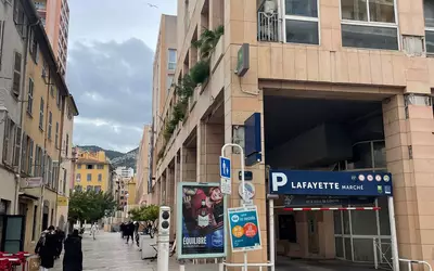 Toulon (83000)