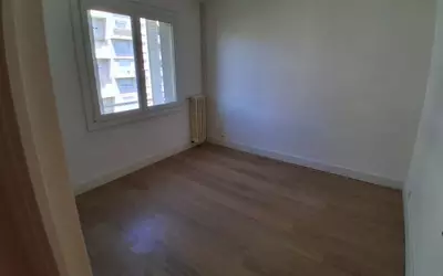 Toulon (83000)
