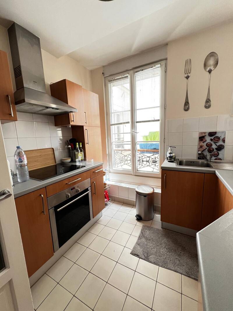 Paris 9E
