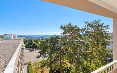 Oullins (69600)