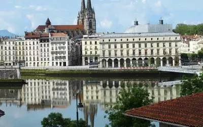Bayonne (64100)
