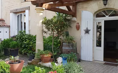 Maison 6 pièces 258 m² · à Port-Sainte-Foy-Et-Ponchapt · 258 m² · 295 000 €