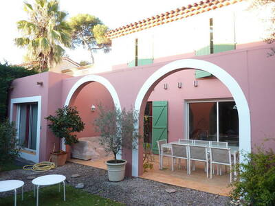 Location maison 5 pièces Villeneuve-Loubet (06270)