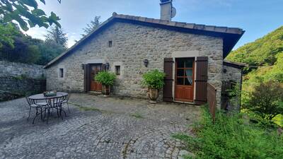Vente maison 14 pièces Burzet (07450)