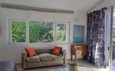 10 Mn Aix-En-Provence, A Calas-Cabries