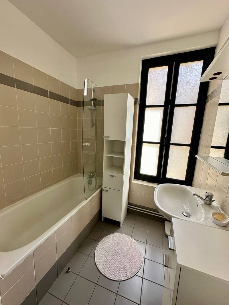 Saint-Ouen-Sur-Seine (93400)