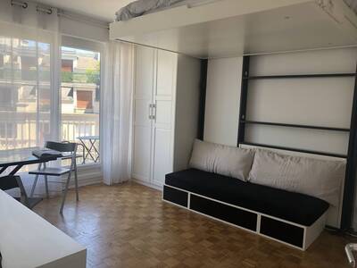 Location appartement studio Paris 15e