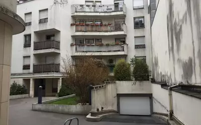 Paris 11E