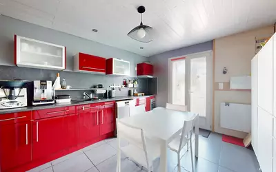 Familiale Avec Deux Logements Indépendants