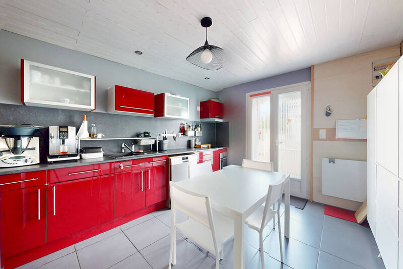 Familiale Avec Deux Logements Indépendants