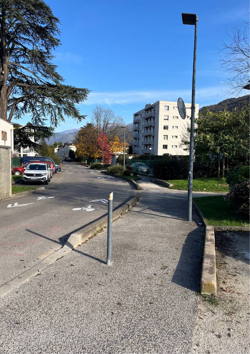 Gières (38610)