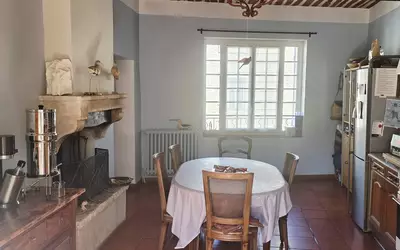 Lauris (84360)