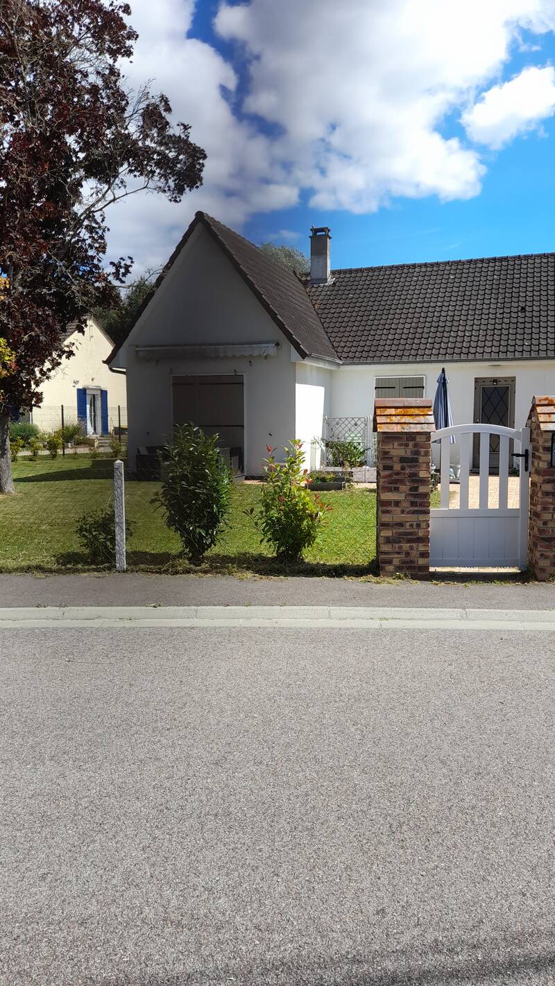Acquigny (27400)