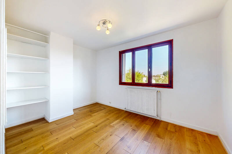Traversant Avec Balcon Terrasse