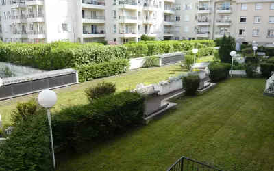 Meaux (77100)