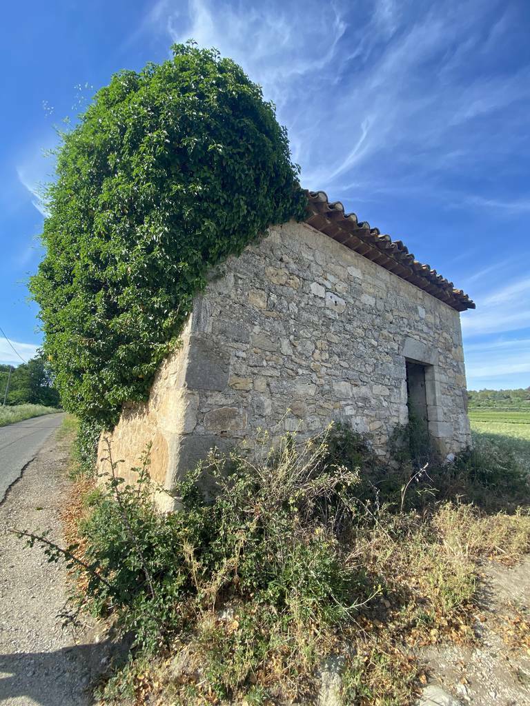 Uzès (30700)