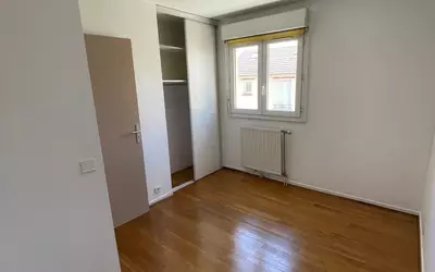 Villeneuve-La-Garenne (92390)
