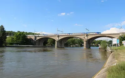 Melun (77000)