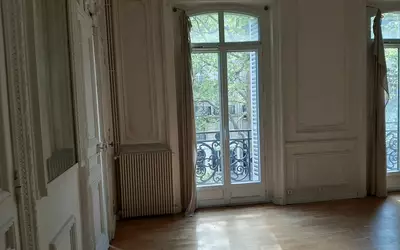 Paris 11E