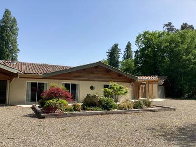 Location maison 6 pièces Sallebœuf (33370)