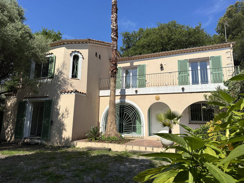 Villeneuve-Loubet (06270)