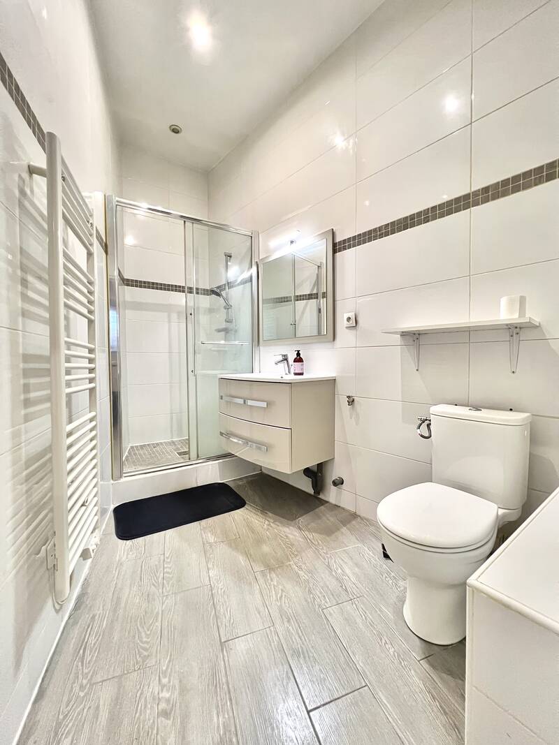 Paris 17E (75017)