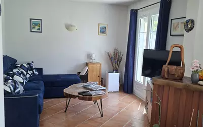 Fréjus (83600)