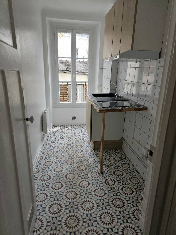 Melun (77000)