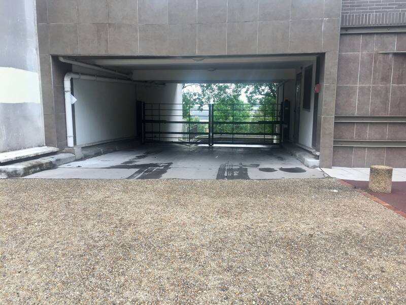 Issy-Les-Moulineaux (92130)