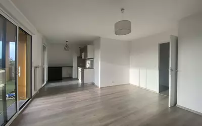 Nantes (44000)