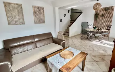 Fréjus (83600)