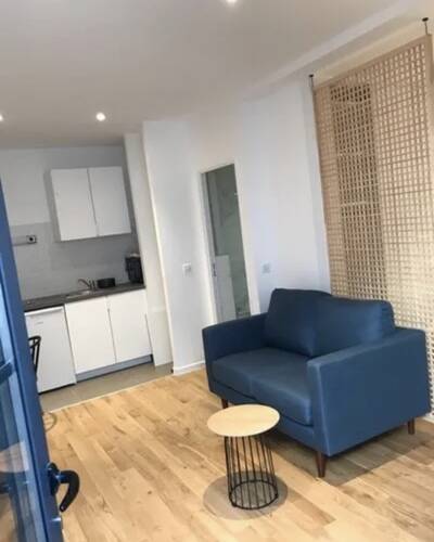 Location appartement studio Paris 20e