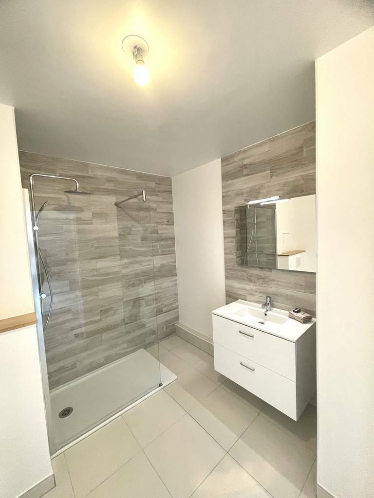 Bois-Colombes (92270)